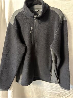 Eddie Bauer Men’s Black Lightweight Fleece Jacket